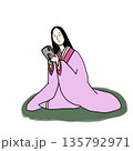 スマホに集中する平安女 135792971