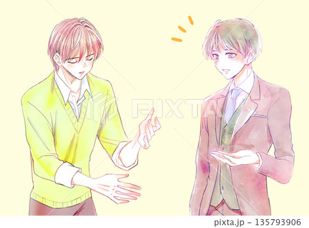 話し合う2人の男性 私服 会社員 話し合う2人の男性 私服 会社員 135793906