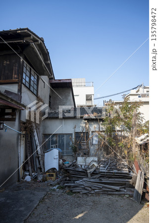 日本の岡山県岡山市の古くてとても美しい建物 日本の岡山県岡山市の古くてとても美しい建物 135798472