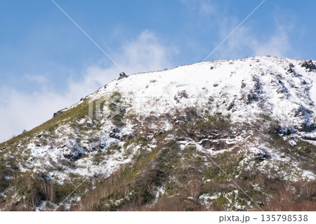 冬の那須山の風景 冬の那須山の風景 135798538