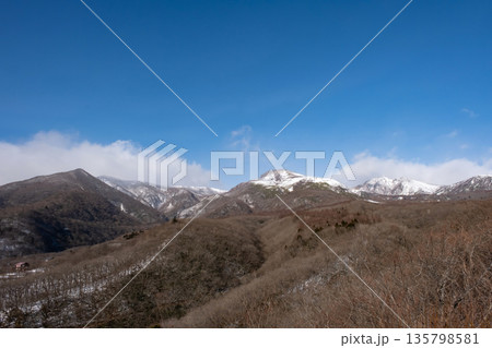 冬の那須連山の風景 冬の那須連山の風景 135798581