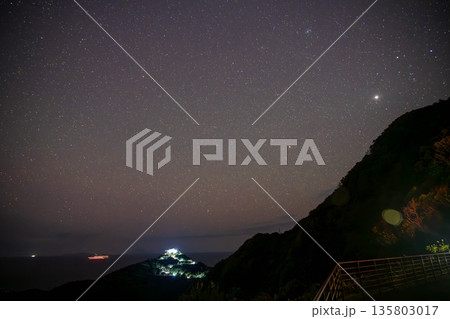 佐多岬公園展望台からみた星空 佐多岬公園展望台からみた星空 135803017
