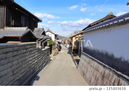 塩飽諸島 本島の笠島伝統的建造物群保存地区(香川県丸亀市) 塩飽諸島 本島の笠島伝統的建造物群保存地区(香川県丸亀市) 135803638