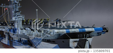 アメリカ海軍 護衛空母 CVE-73 ガンビア ベイ ハセガワ1:350スケール 艦船 アメリカ海軍 護衛空母 CVE-73 ガンビア ベイ ハセガワ1:350スケール 艦船 135809701