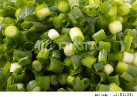 カット　小ネギ 135812038