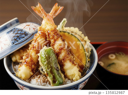 海老天と野菜天の天丼 135812987