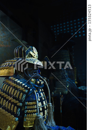 鎧　甲冑　武士　 135824513