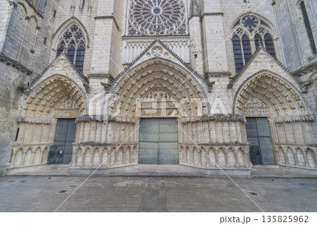 Cathedrale Saint Pierre de Poitiers facade with ornate portals 135825962
