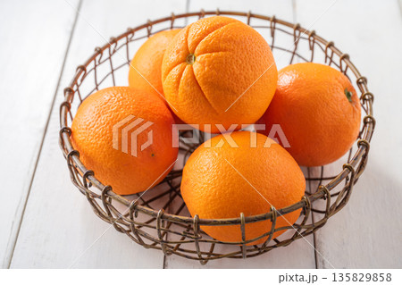 orange 135829858