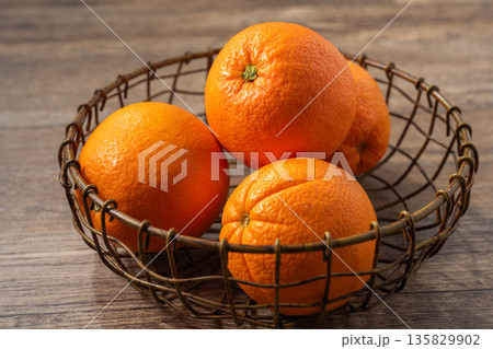 orange 135829902
