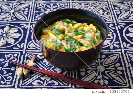 衣笠丼　京都のご当地どんぶり 135833762