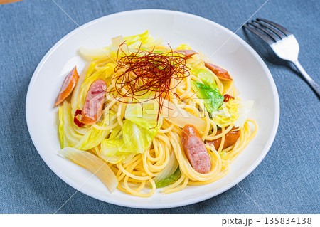 春キャベツのペペロンチーノ 春キャベツのペペロンチーノ 135834138