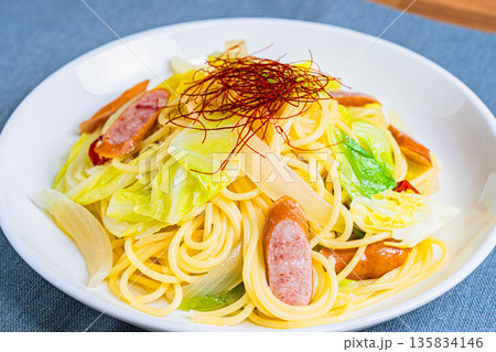 春キャベツのペペロンチーノ 135834146