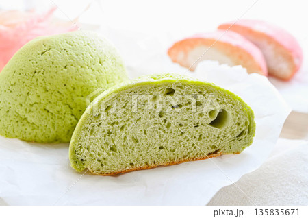 緑のメロンパン 緑のメロンパン 135835671