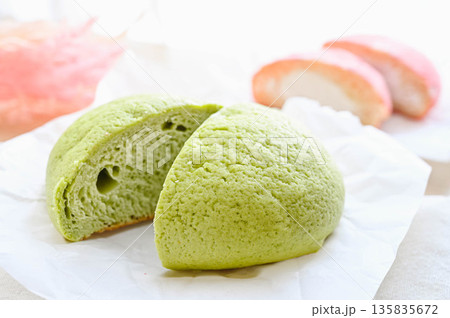 緑のメロンパン 緑のメロンパン 135835672