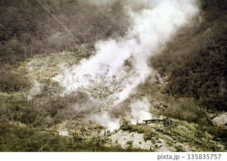 古写真　1961年　箱根山の大涌谷 135835757