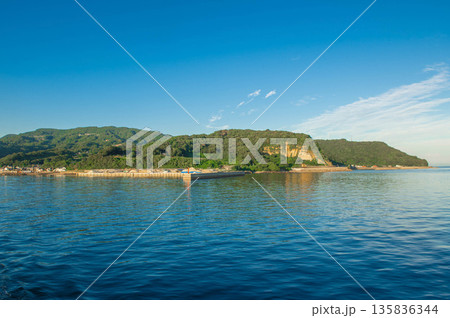 口之津港・鬼池港間のフェリーから望む眺め 口之津港・鬼池港間のフェリーから望む眺め 135836344