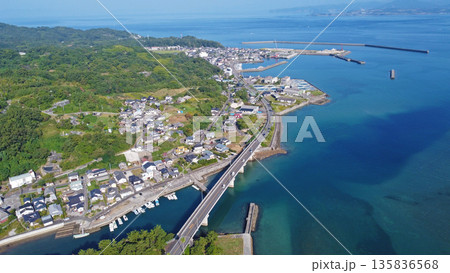 天草・鬼池港周辺のドローン空撮 天草・鬼池港周辺のドローン空撮 135836568