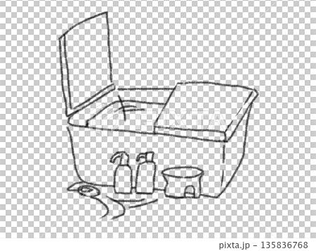 スキンケア用品がついた風呂場 135836768