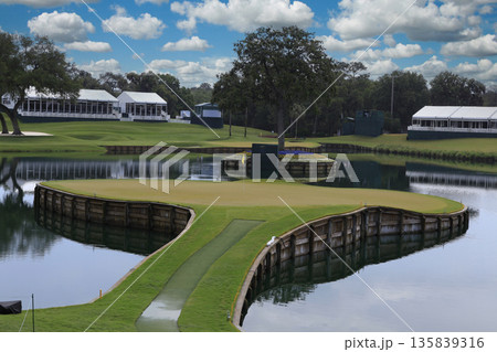 hole 17, tpc Sawgrass golf course, Ponte Vedra, Florida hole 17, tpc Sawgrass golf course, Ponte Vedra, Florida 135839316