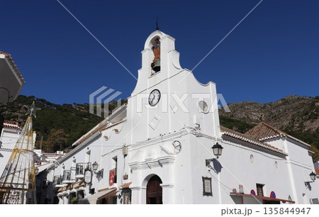 白い村ミハス　アンダルシア地方　スペイン 135844947