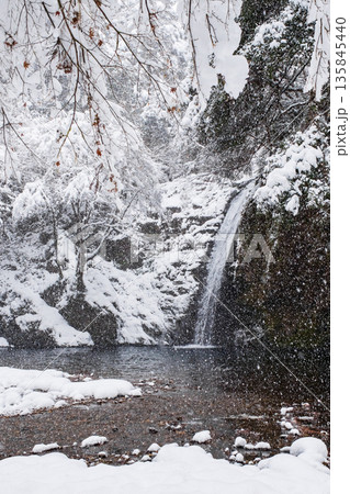 横谷峡(冬):白滝 横谷峡(冬):白滝 135845440