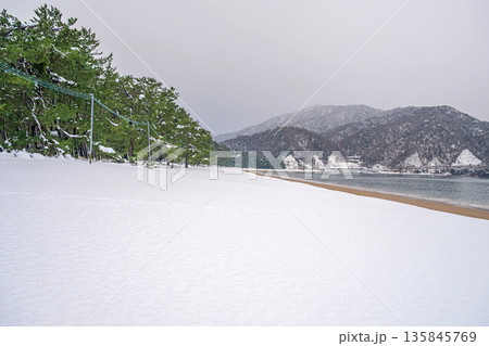 気比の松原 雪の浜辺 気比の松原 雪の浜辺 135845769