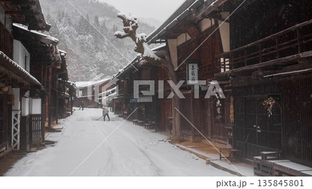 妻籠宿（冬） 135845801