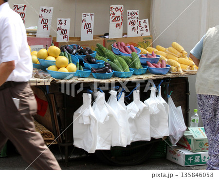 路上販売 135846058
