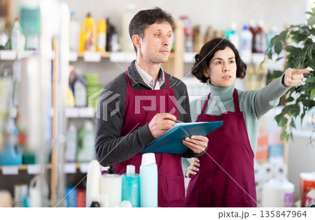 Two sellers take inventory Two sellers take inventory 135847964