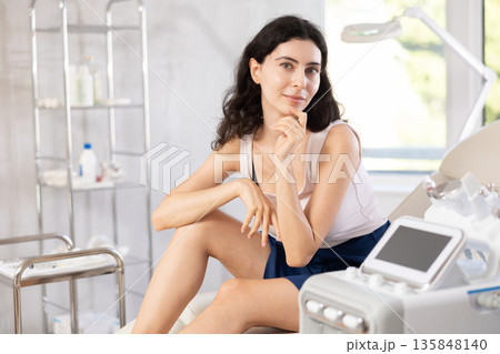 assess rejuvenating effects of her skincare 135848140