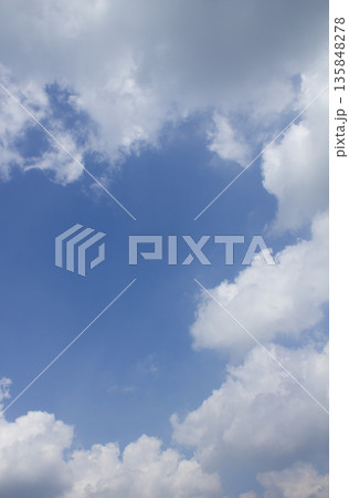 Blue sky and white puffy clouds 135848278