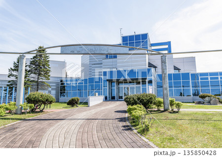 北海道紋別市　流氷に関する展示施設　北海道立オホーツク流氷科学センター 135850428