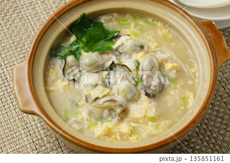 牡蠣雑炊 和食 牡蠣雑炊 和食 135851161
