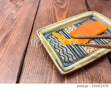 高級珍味の塩漬けからすみ。 135851478