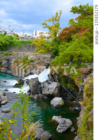 鮎壺の滝　伊豆半島ジオパーク　長泉町 135852179