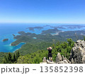 山頂から見る景色 135852398