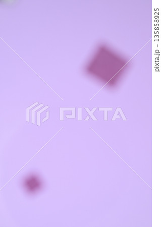 和紙の切り絵アート・ボケ味【背景素材】 135858925