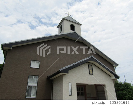 長崎県平戸市木ヶ津町、永井博士の絶筆「十字架の道行き」が公開されているカトリック木ヶ津教会 135861612