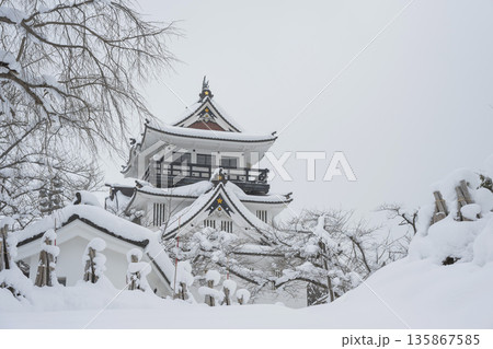 雪の横手城址 135867585