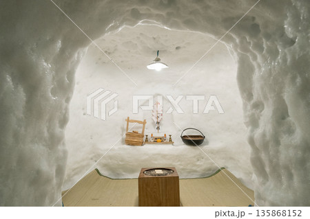 横手市かまくら館 135868152