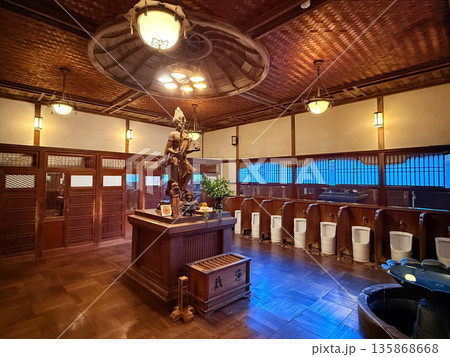 袋井市・可睡斎のトイレの神様 袋井市・可睡斎のトイレの神様 135868668