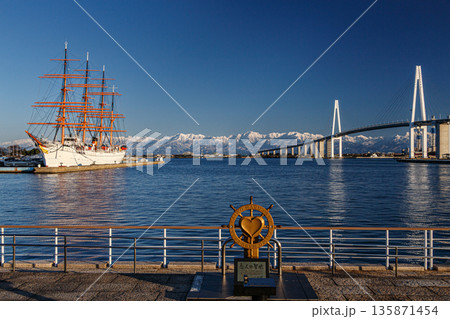 海王丸パークから 135871454