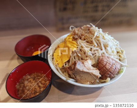 二郎系ラーメン 美味しい 大盛 マシ 二郎系ラーメン 美味しい 大盛 マシ 135872110