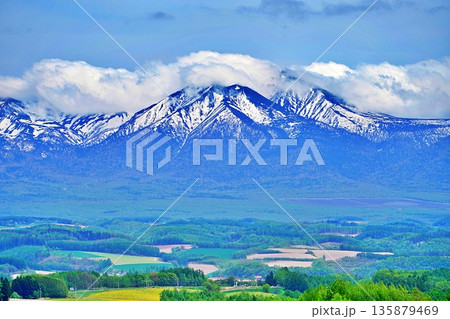 北海道十勝山脈の絶景 北海道十勝山脈の絶景 135879469