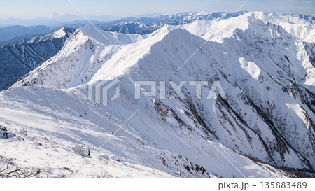 厳冬期・谷川連峰主脈稜線の絶景 135883489