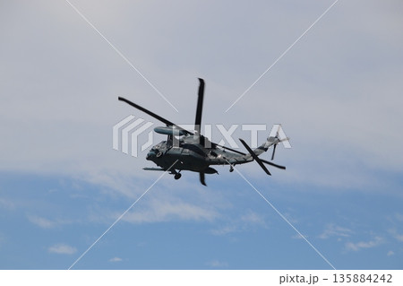 航空自衛隊のUH-60J 救助ヘリ 135884242