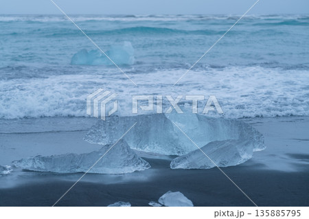 アイスランド南部の氷河湖 アイスランド南部の氷河湖 135885795