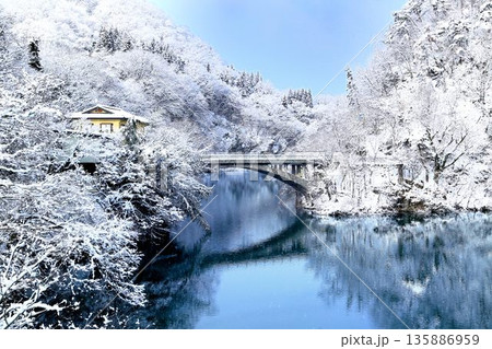 冬の久米路峡 135886959