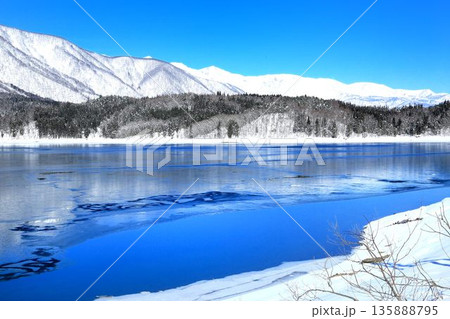 冬の青木湖 冬の青木湖 135888795